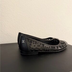 Chanel Black Leather and Mesh Ballet Flats Leather Cap Toe CC Logo 36.5